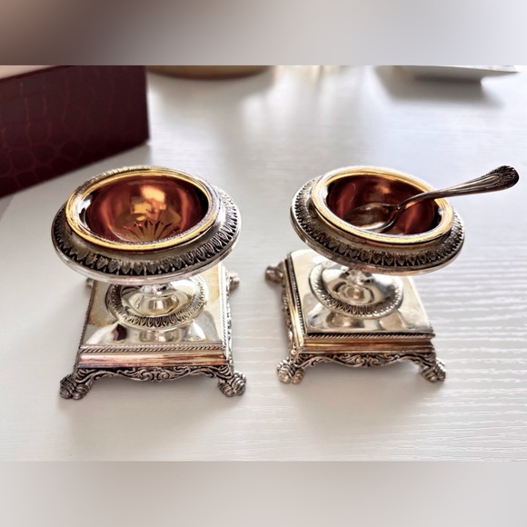 Neiman Marcus Vintage Godinger Silver and Gold Accent Salt Cellar Set - Picture 3 of 12